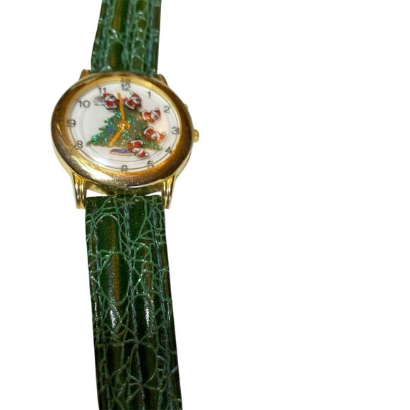Christmas Tree Rotating Santas Watch Gold Tone Green Leather Hong Kong VTG… - Picture 5 of 6